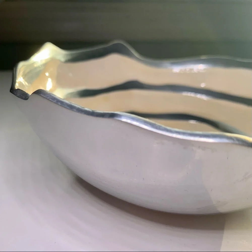 Michael Wainwright Signed 7” COMO Enamel and Aluminum Art Bowl - Picture 8 of 16